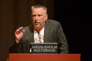 John Bruun talade om ockerprisl och ville inte att kommunen skulle köpa Mariagården för nio miljoner kronor. Foto: Urban Önell