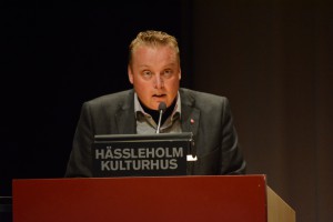 Joachim Fors (S), ordförande i barn- och utbildningsnämnden, fick i uppdrag att fatta beslut om sparåtgärderna i kommande vecka efter att facklig samverkan hållits. Foto: Urban Önell