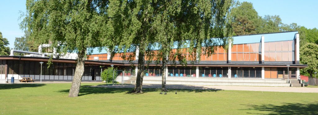 Marken kring Qpoolens simhall måste saneras även om inget nytt badhus byggs. Frågan är bara i vilken omfattning och hur snart. Foto: Berit Önell