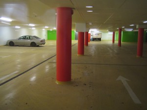 Det omskrivna parkeringsgaraget på Norra Station kan komma till heders när en del av parkeringsplatsen på Norra station försvinner för att ge plats åt det nya huset. Foto: Urban Önell