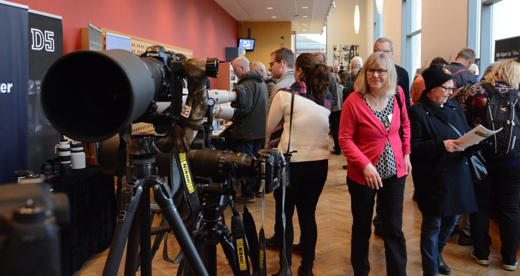 Intresset för Skånsk naturfotofestival i kulturhuset var stort. Foto: Berit Önell