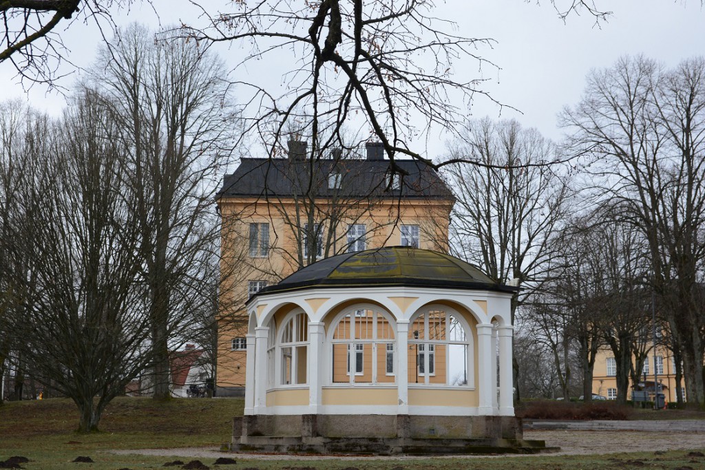 Kommunens tekniska förvaltning ansöker nu om rivningslov och bygglov för att flytta musikpaviljongen från Officersparken. Foto: Berit Önell