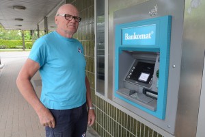 Ronny Ericsson var en av dem som hade hoppats kunna ta ut pengar ur bankomaten på måndagen.