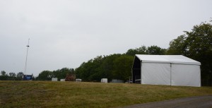 I år blir det för första gången två scener på festivalen. Den mindre scen två är redan på plats. Foto: Berit Önell 