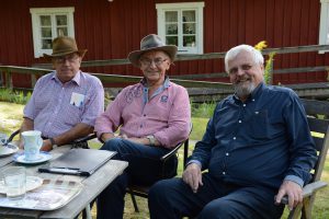 Planerna för lördagens manifestation för musikpaviljongen har nu tagit form, berättar från vänster Leif Henningsson, Evert Storm och Ronny Larsson. Foto: Berit Önell