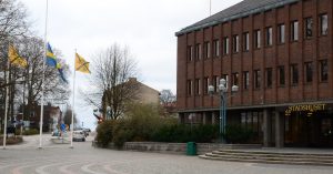 Hässleholms kommun flaggar på halv stång. Foto:Urban Önell