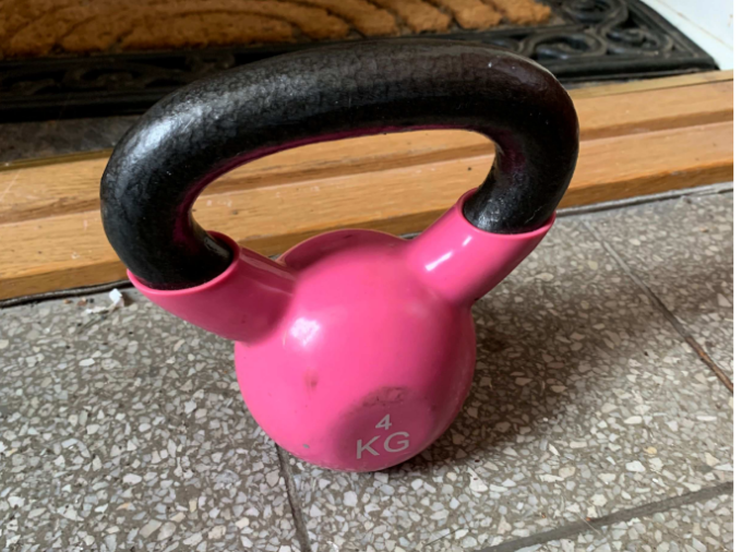 Bilden visar en kettlebell.