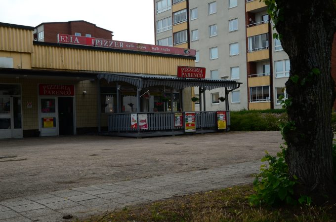 Mordförsöket inträffade utanför Pizzeria Parenco på Drottninggatan i Hässleholm. Foto: Urban Önell