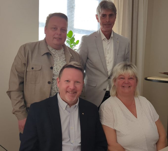 Bilden visar Joachim Fors, Stefan Larsson, Joakim Karlsson och Lena Wallentheim.